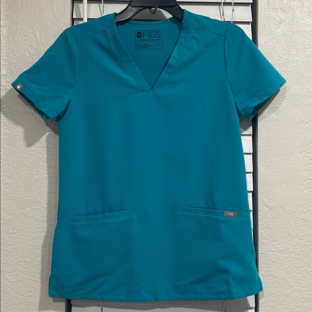 Figs Casma Three-Pocket Scrub Top Teal - Picture 4 of 5